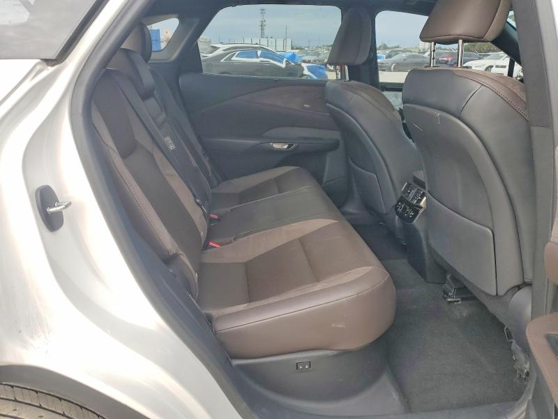 Photo 10 from auction – 2023 LEXUS RX with VIN 2T2BAMBA8PC012511