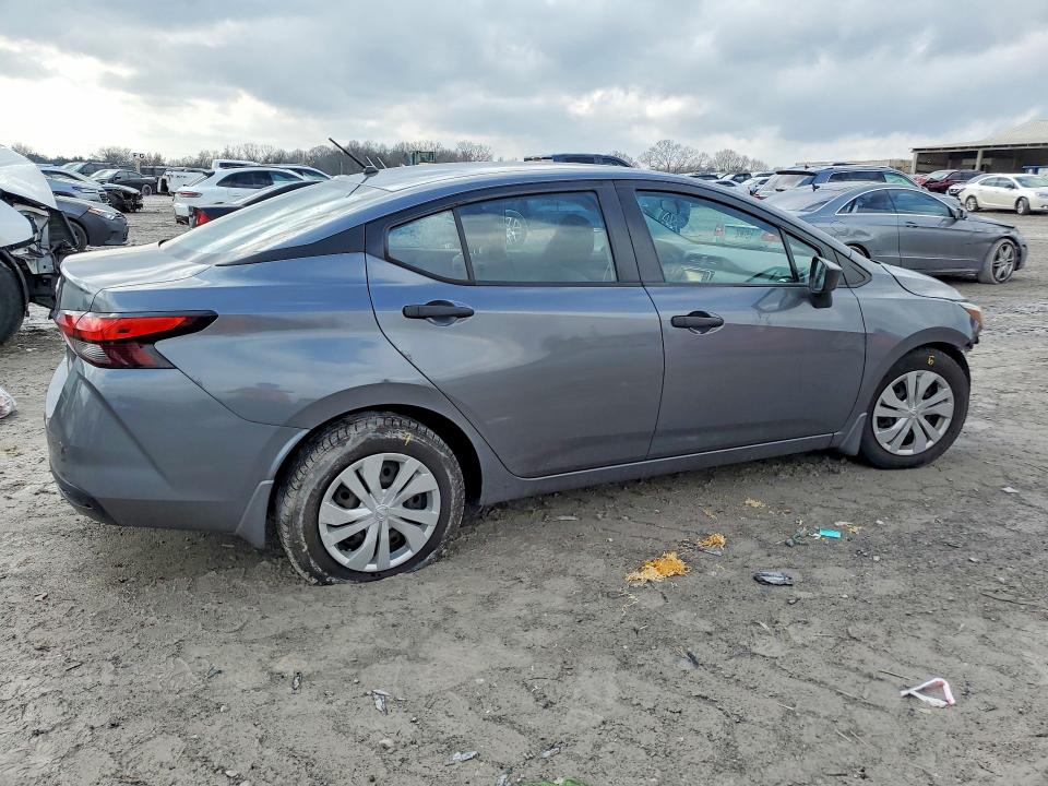 Photo 3 from auction – 2020 NISSAN VERSA with VIN 3N1CN8DV5LL838604