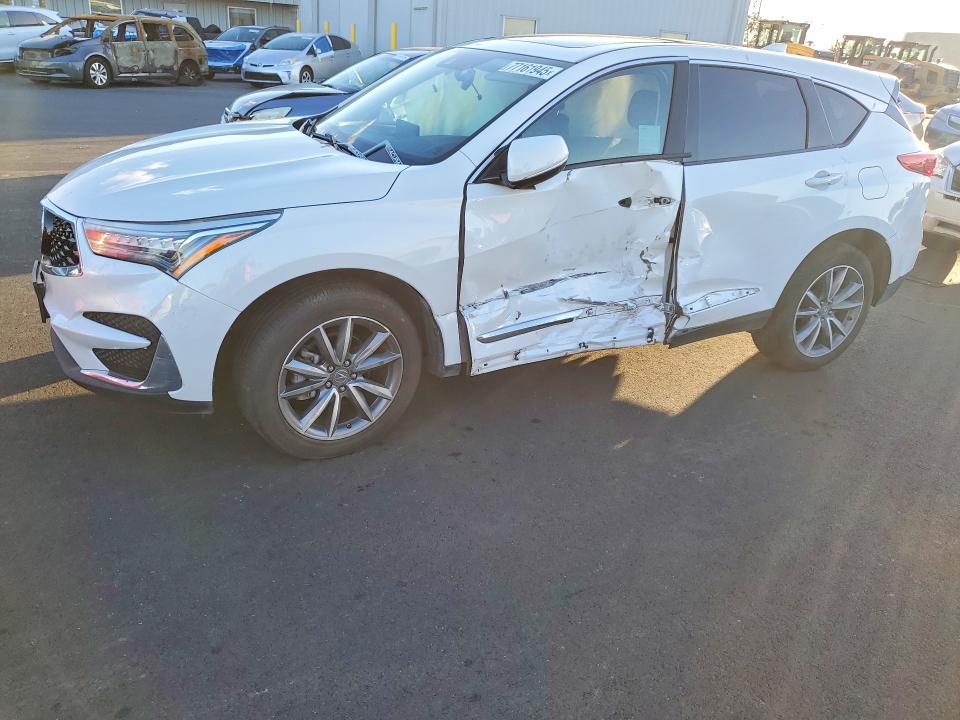 Photo 1 from auction – 2020 ACURA RDX with VIN 5J8TC2H50LL030135