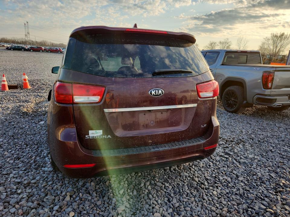 Photo 6 from auction – 2016 KIA SEDONA with VIN KNDMB5C17G6204010