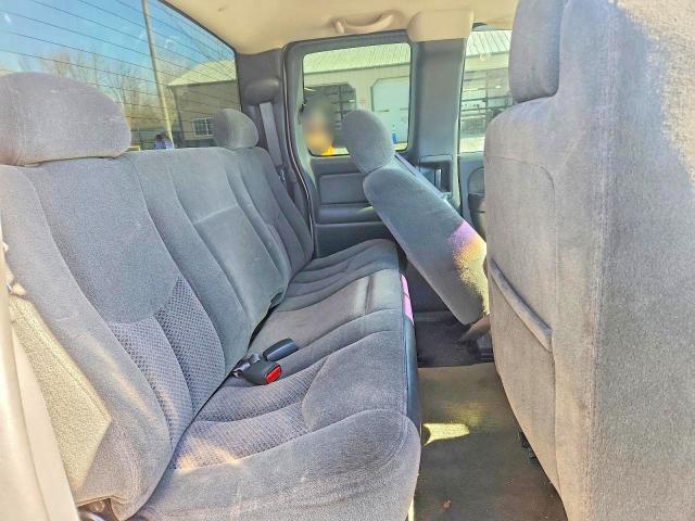 Photo 10 from auction – 2003 CHEVROLET SILVERADO with VIN 2GCEK19T331125814