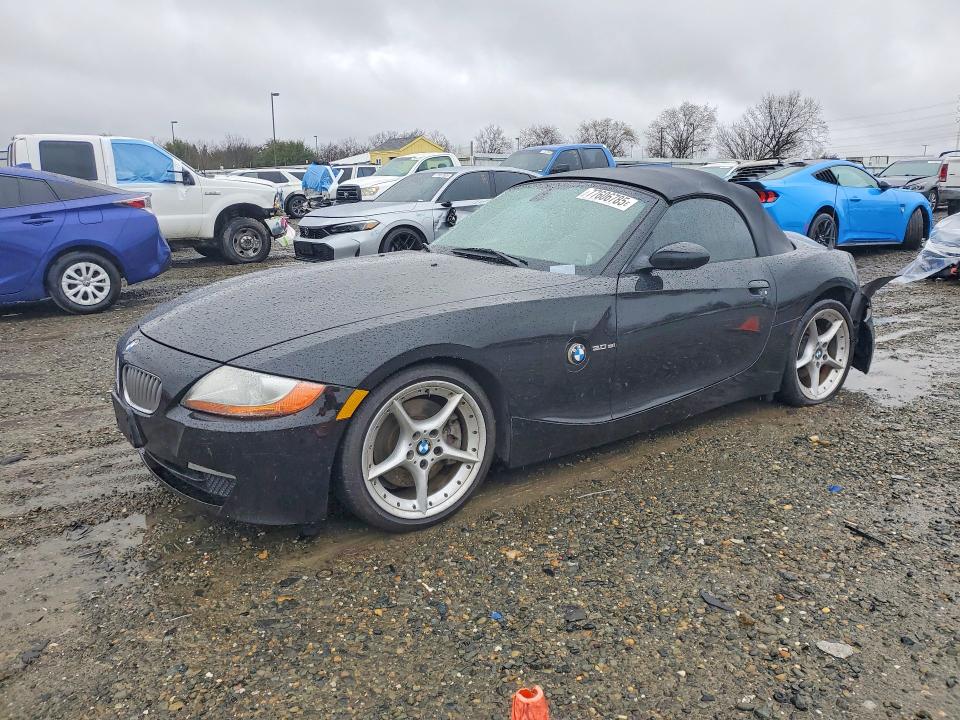 BMW Z4 2006 with VIN 4USBU53546LX01174 - Photo from auction