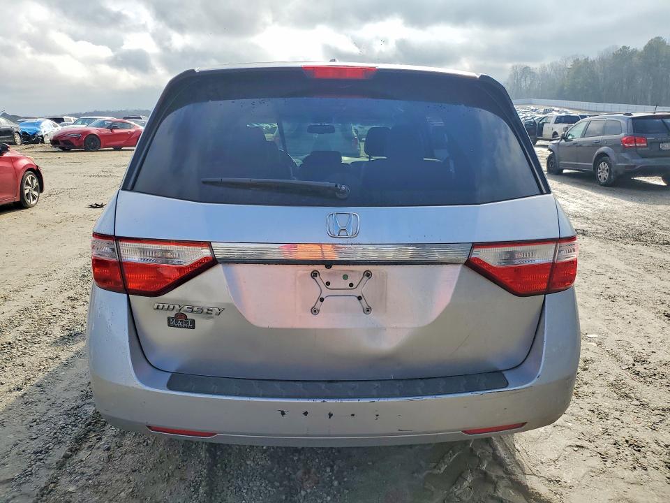 Photo 6 from auction – 2011 HONDA ODYSSEY EX with VIN 5FNRL5H67BB099456