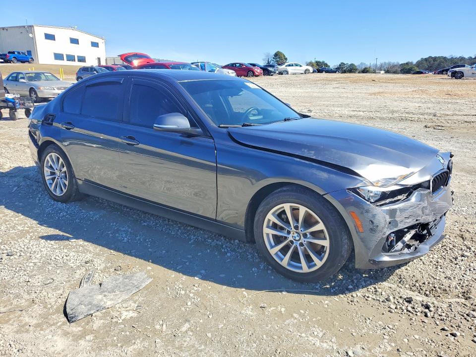 Photo 4 from auction – 2016 BMW 320 with VIN WBA8E1G56GNT36743