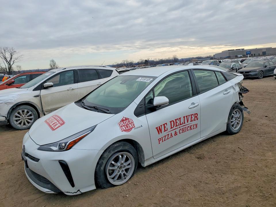 2022 TOYOTA PRIUS