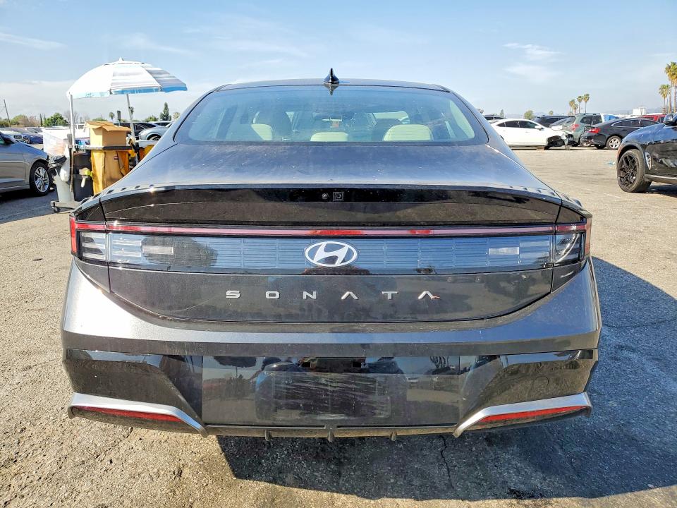 Photo 6 from auction – 2025 HYUNDAI SONATA with VIN KMHL64JA4SA517062