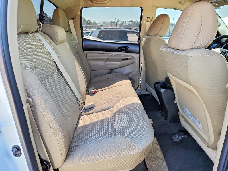 Photo 10 from auction – 2015 TOYOTA TACOMA with VIN 5TFJX4GN0FX045206