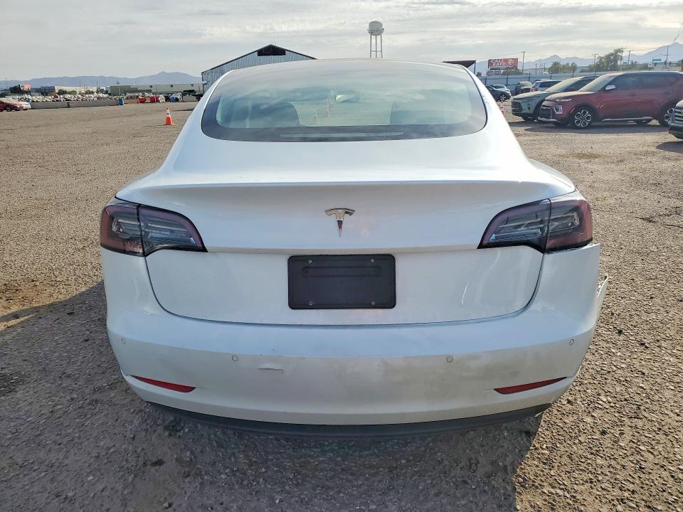 Photo 6 from auction – 2022 TESLA MODEL 3 with VIN 5YJ3E1EA8NF370403