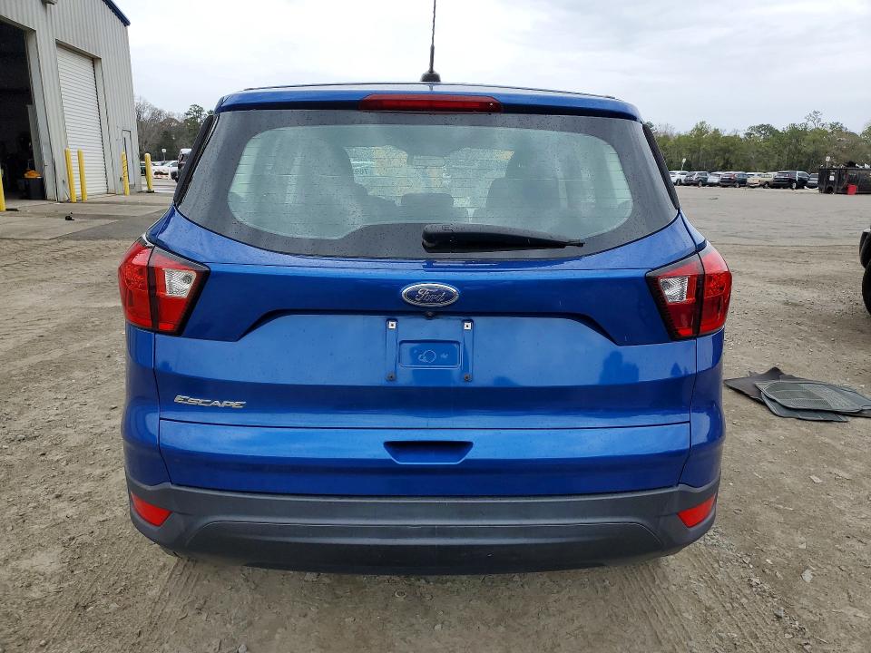 Photo 6 from auction – 2019 FORD ESCAPE with VIN 1FMCU0F71KUC45015