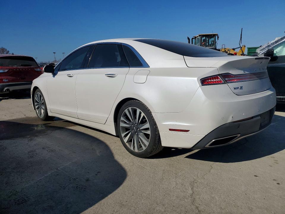 Фото 2 с аукциона – 2017 LINCOLN MKZ с VIN 3LN6L5E91HR623592