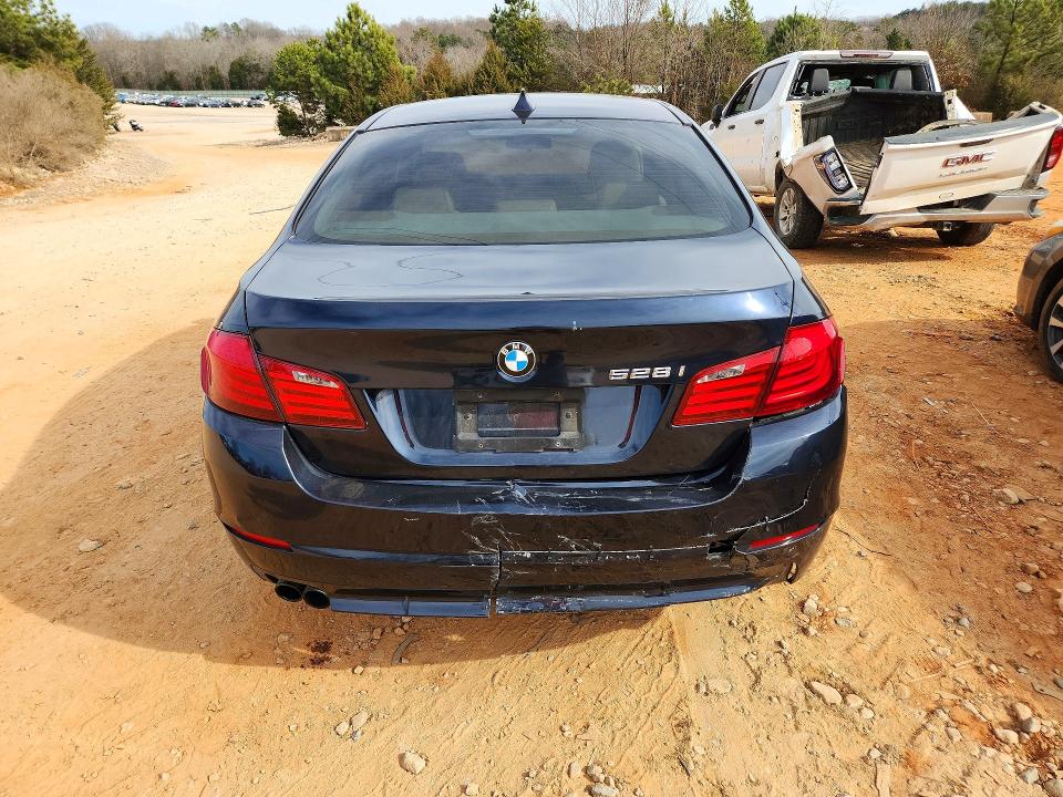 Photo 6 from auction – 2013 BMW 528 I with VIN WBAXG5C55DDY36803