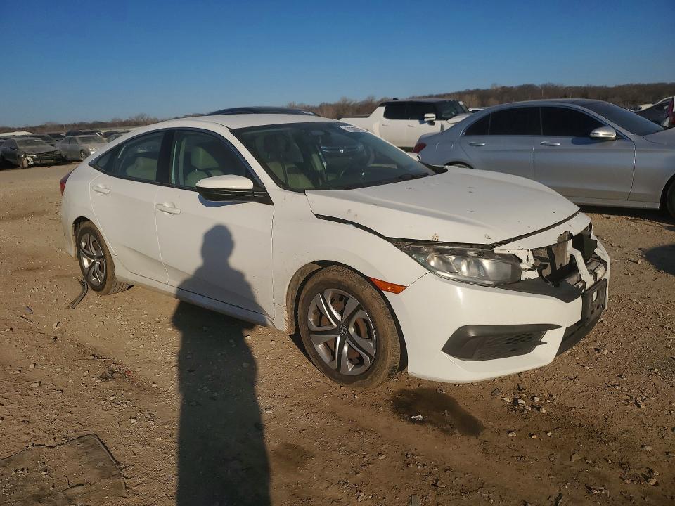 Photo 4 from auction – 2017 HONDA CIVIC with VIN 19XFC2F52HE032614