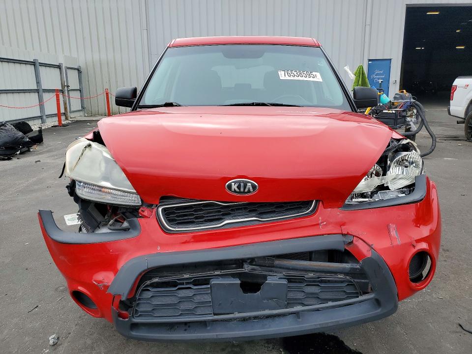 Photo 5 from auction – 2013 KIA SOUL with VIN KNDJT2A54D7613267