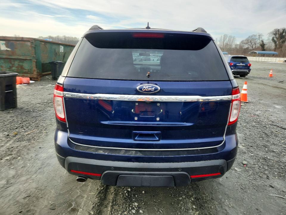 Photo 6 from auction – 2011 FORD EXPLORER L with VIN 1FMHK8F89BGA27258