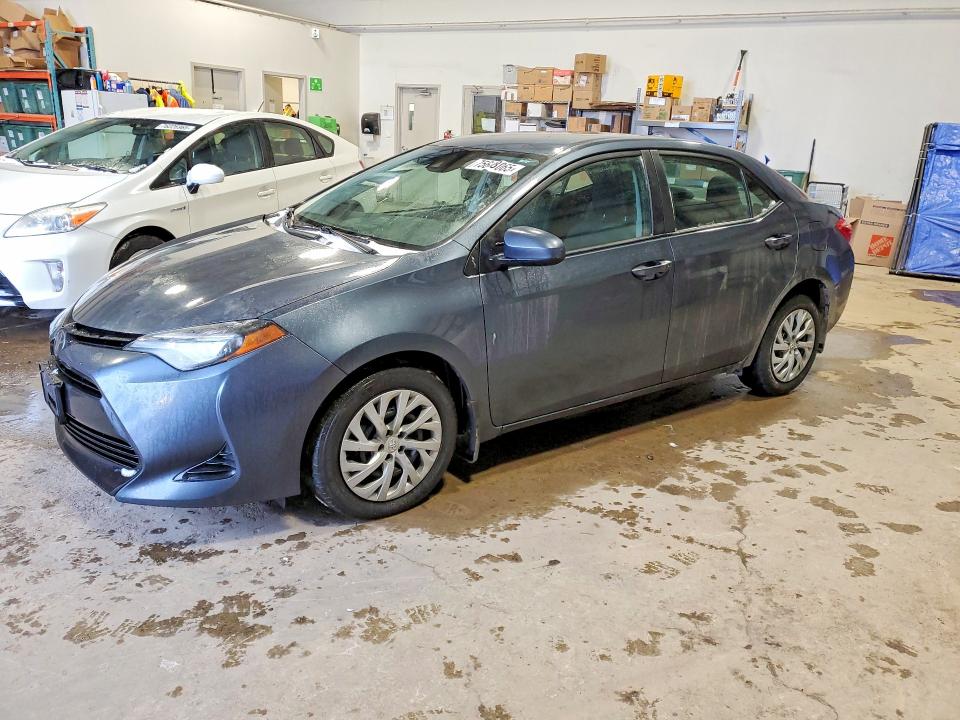 TOYOTA COROLLA L 2018 с VIN 2T1BURHEXJC058562 - Фото с аукциона