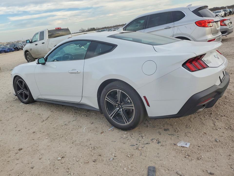 Photo 2 from auction – 2025 FORD MUSTANG with VIN 1FA6P8TH8S5121943
