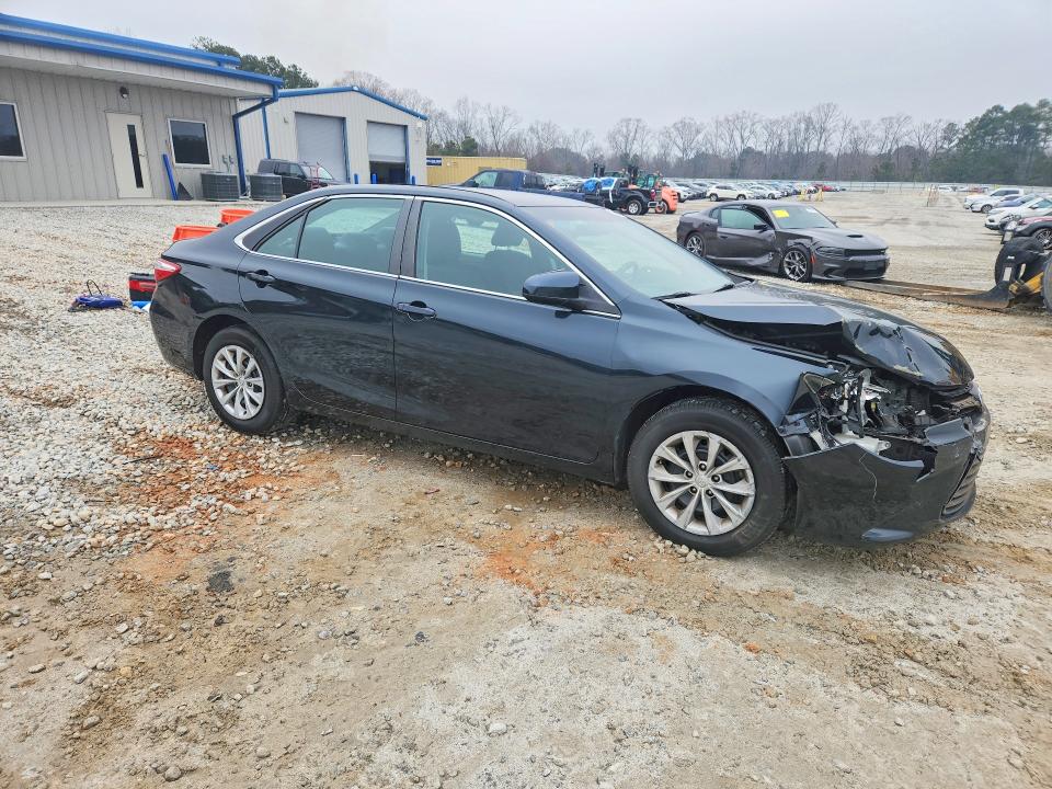 Photo 4 from auction – 2015 TOYOTA CAMRY LE with VIN 4T4BF1FKXFR470660