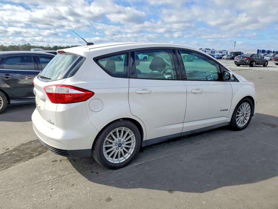Photo 3 from auction – 2013 FORD C-MAX SE with VIN 1FADP5AU5DL508860