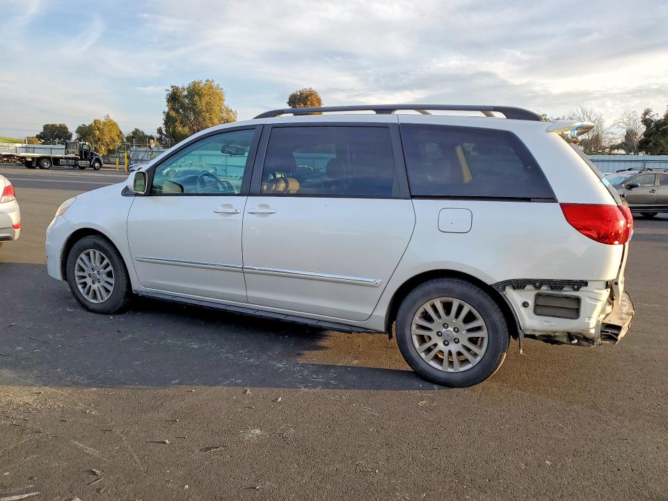 Photo 2 from auction – 2008 TOYOTA SIENNA with VIN 5TDZK22C88S178865