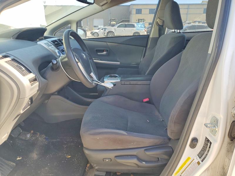 Photo 7 from auction – 2013 TOYOTA PRIUS V with VIN JTDZN3EU2D3211615