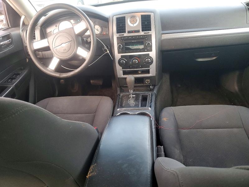 Photo 8 from auction – 2010 CHRYSLER 300 with VIN 2C3CA4CD6AH330601