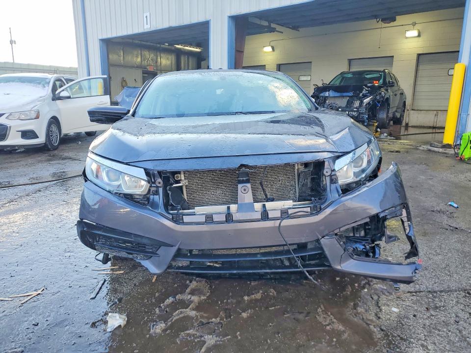 Photo 5 from auction – 2016 HONDA CIVIC EX with VIN 19XFC2F76GE036343