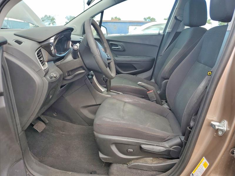 Photo 7 from auction – 2018 CHEVROLET TRAX with VIN 3GNCJKSB9JL410747