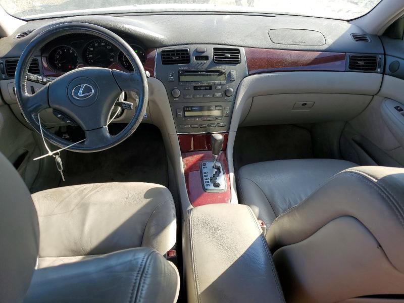 Photo 8 from auction – 2002 LEXUS ES 300 with VIN JTHBF30G920008833