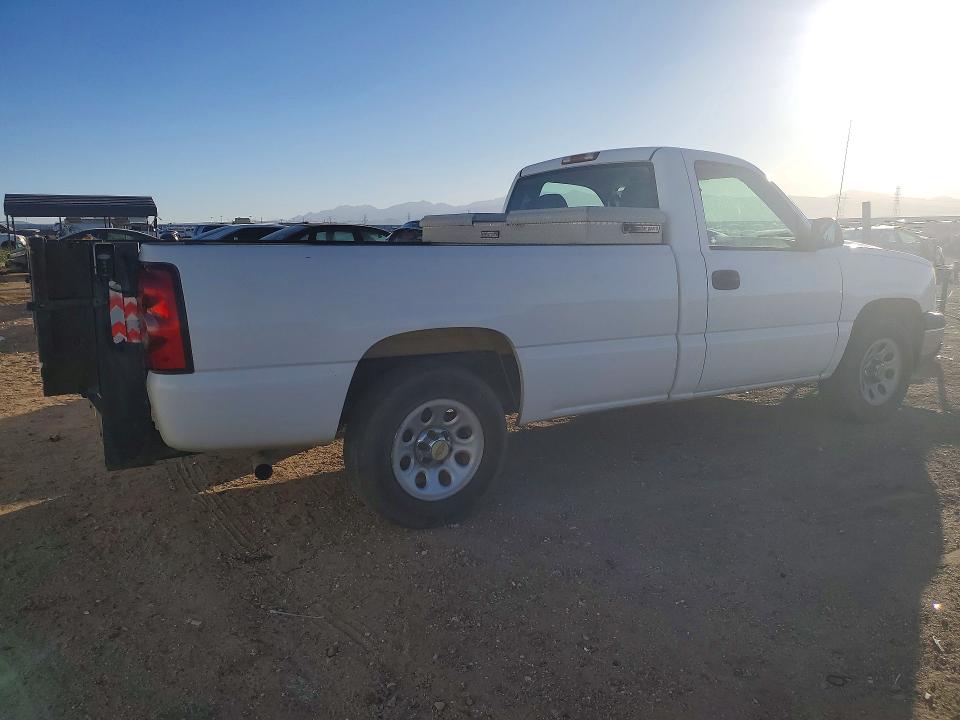 صورة رقم 3 من المزاد - 2007 CHEVROLET SILVERADO مع VIN 1GCEC14V17E137700