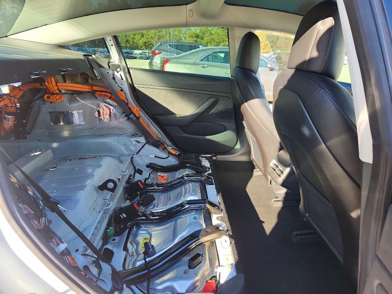 Photo 10 from auction – 2018 TESLA MODEL 3 with VIN 5YJ3E1EA5JF057710