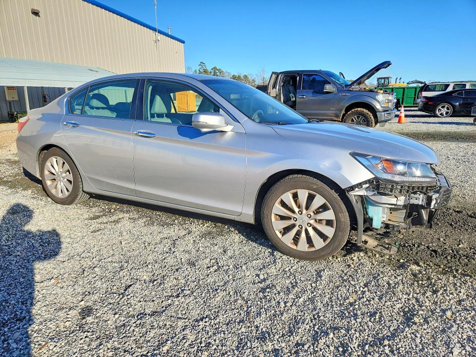 Photo 4 from auction – 2014 HONDA ACCORD with VIN 1HGCR2F89EA114237