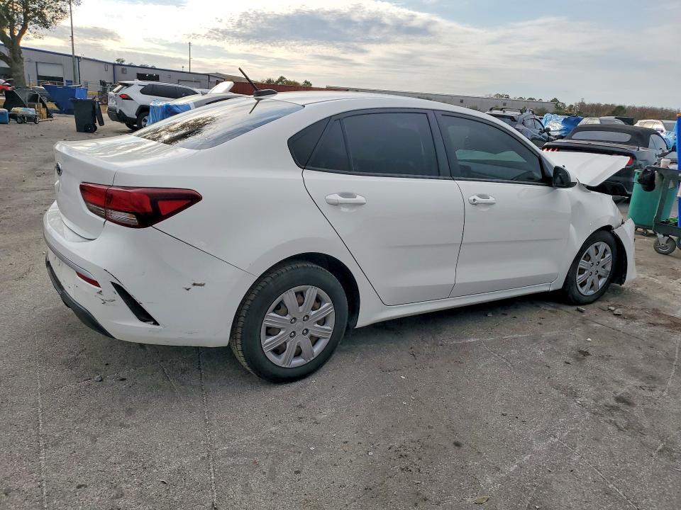 Photo 3 from auction – 2021 KIA RIO with VIN 3KPA24AD3ME427791