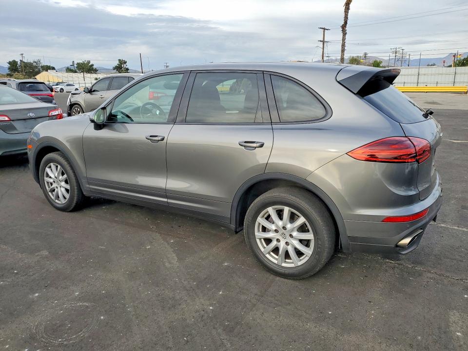 Photo 2 from auction – 2016 PORSCHE CAYENNE with VIN WP1AA2A27GLA10299