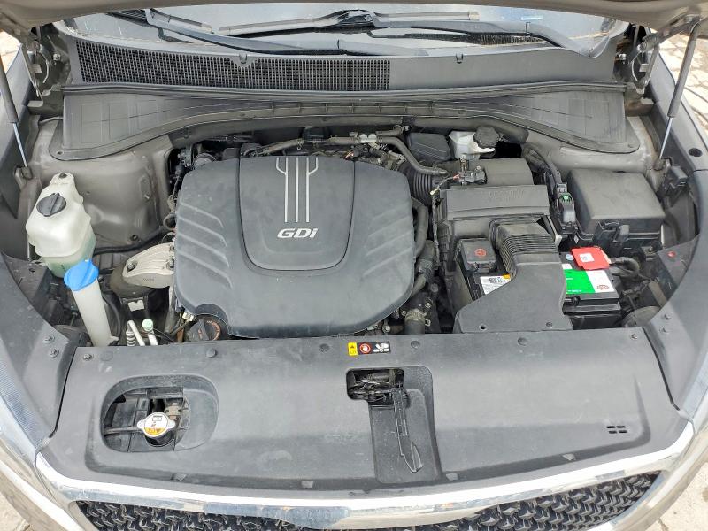 Photo 12 from auction – 2016 KIA SORENTO EX with VIN 5XYPH4A59GG152114