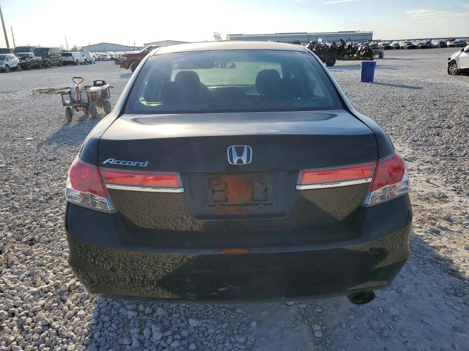 Photo 6 from auction – 2012 HONDA ACCORD with VIN 1HGCP2F75CA022553