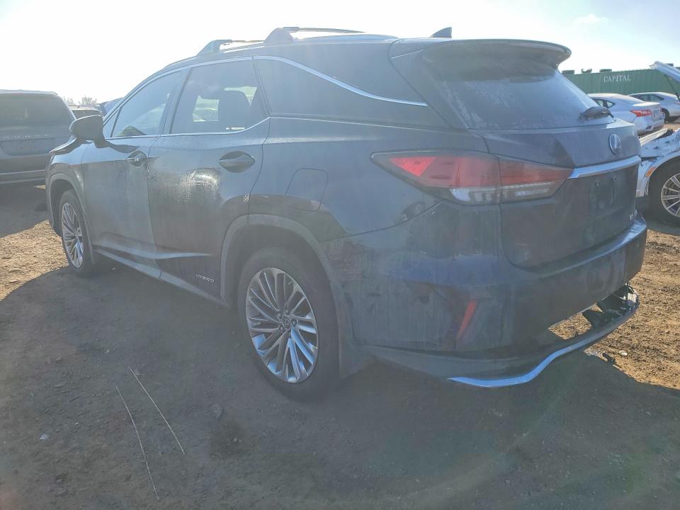 Photo 2 from auction – 2022 LEXUS RX with VIN JTJJGKFA0N2024982