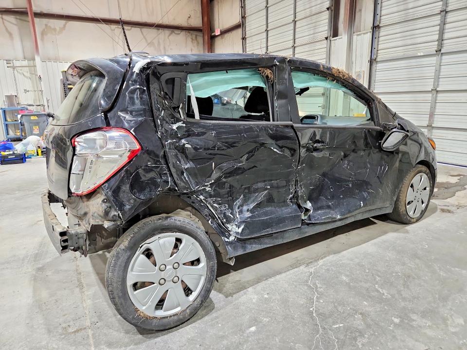 Photo 3 from auction – 2017 CHEVROLET SPARK with VIN KL8CB6SA6HC822207