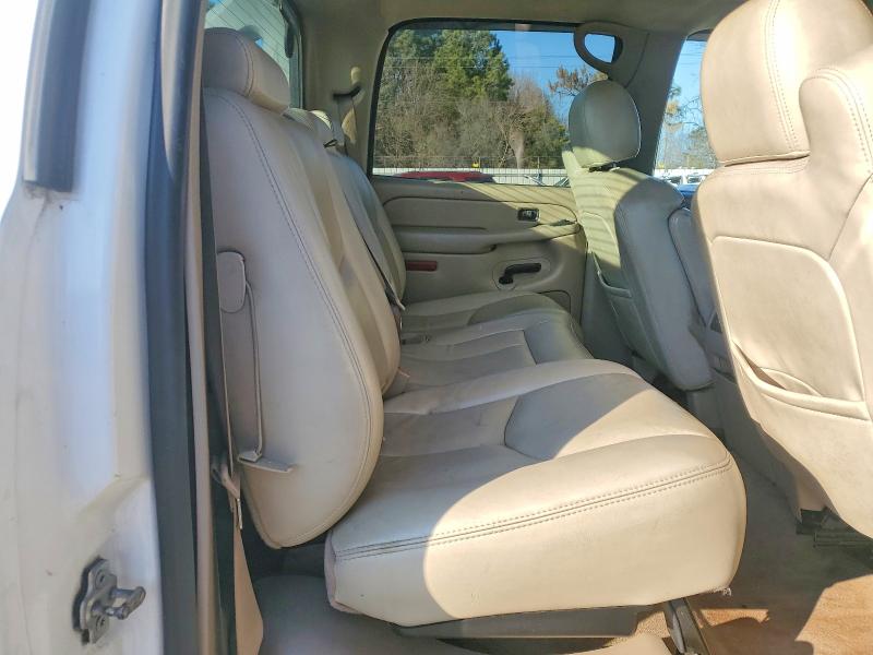Photo 10 from auction – 2005 CHEVROLET AVALANCHE with VIN 3GNEC12Z05G279099