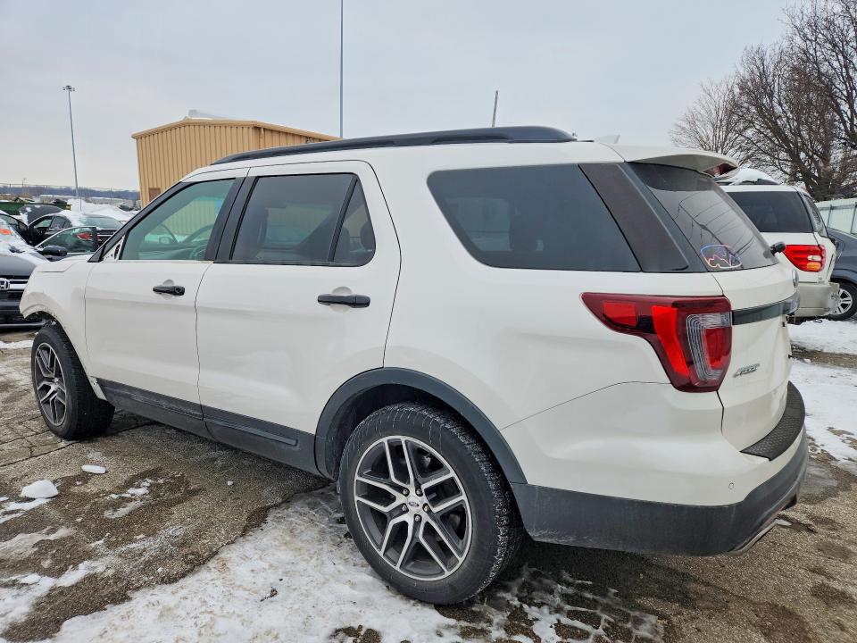Photo 2 from auction – 2016 FORD EXPLORER with VIN 1FM5K8GT8GGC83940