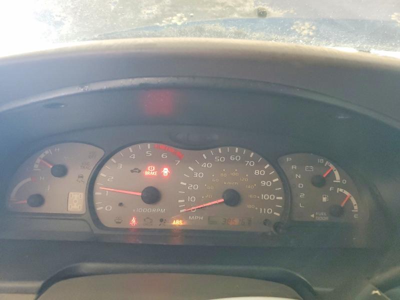 Photo 9 from auction – 2001 TOYOTA SEQUOIA SR with VIN 5TDBT44A71S044540