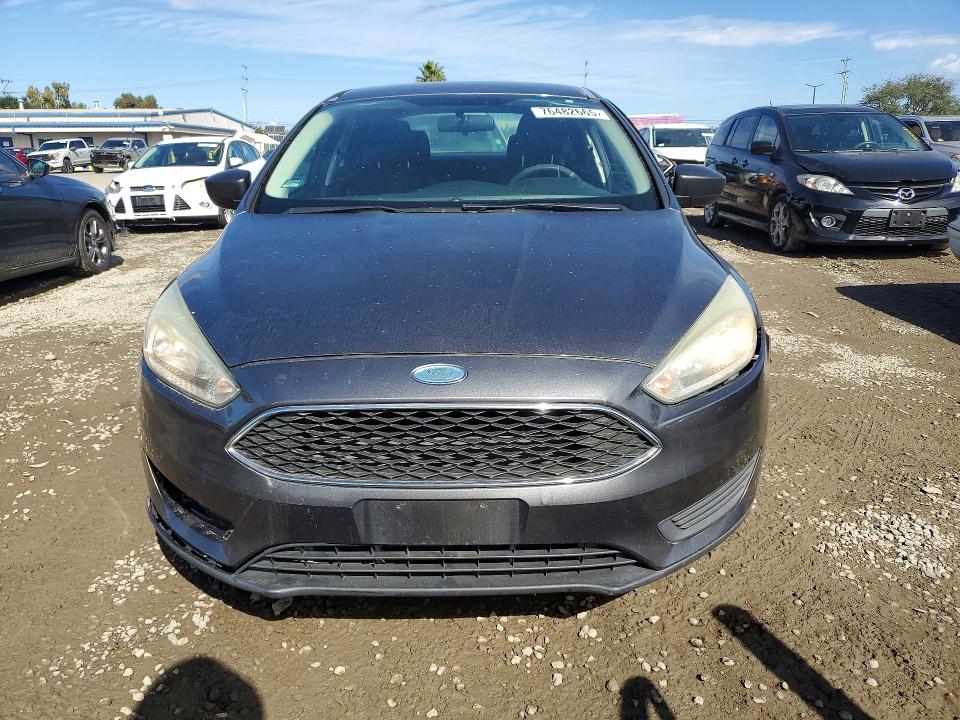 Photo 5 from auction – 2015 FORD FOCUS S with VIN 1FADP3E21FL256492
