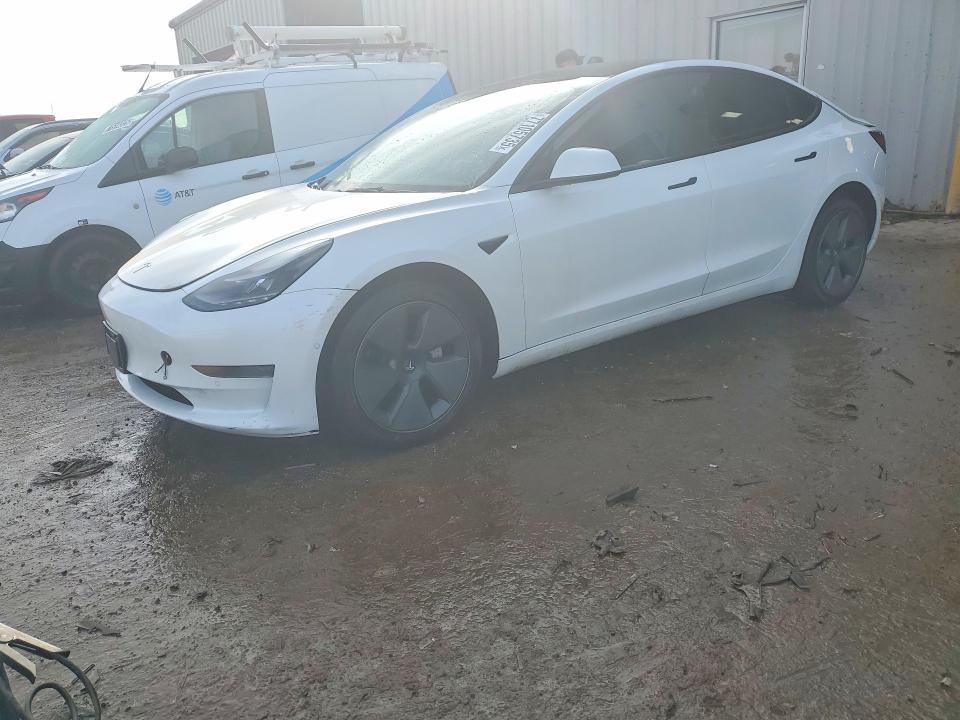 TESLA MODEL 3 2022 with VIN 5YJ3E1EA9NF153247 - Photo from auction