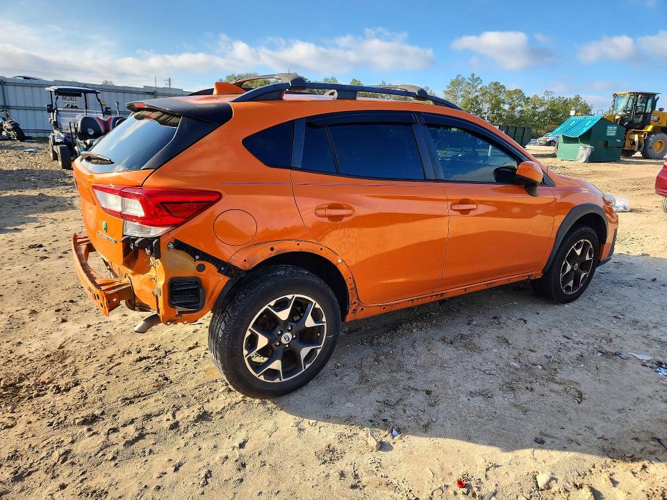 Photo 3 from auction – 2018 SUBARU CROSSTREK with VIN JF2GTABCXJH315265