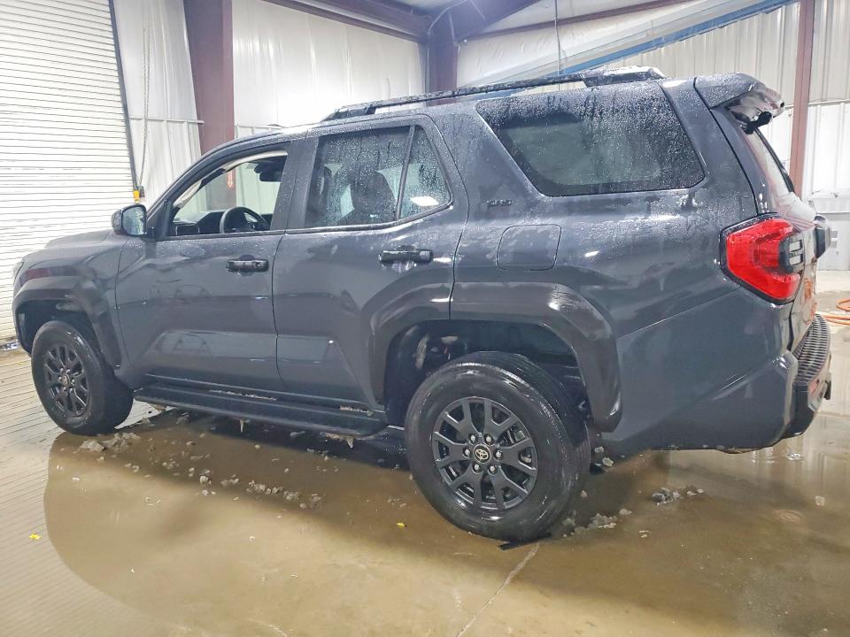 Photo 2 from auction – 2025 TOYOTA 4RUNNER SR with VIN JTEVA5BR9S5025346