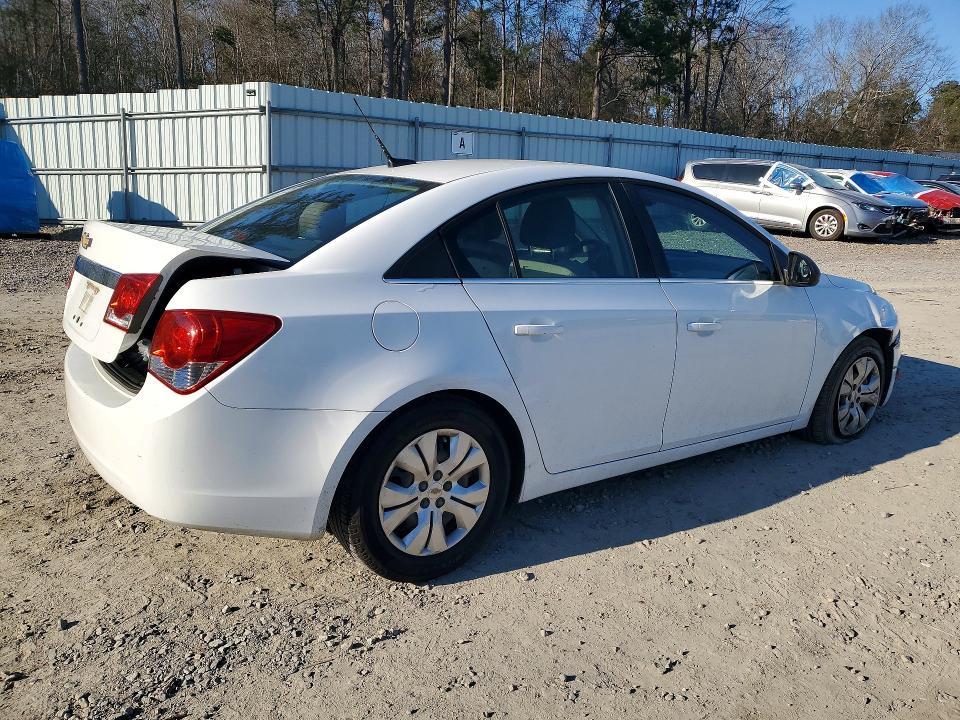 Photo 3 from auction – 2012 CHEVROLET CRUZE LS with VIN 1G1PC5SH5C7227162