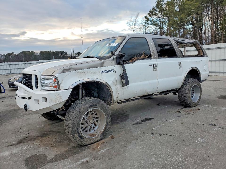 FORD EXCURSION 2000 with VIN 1FMNU41L8YEE17709 - Photo from auction