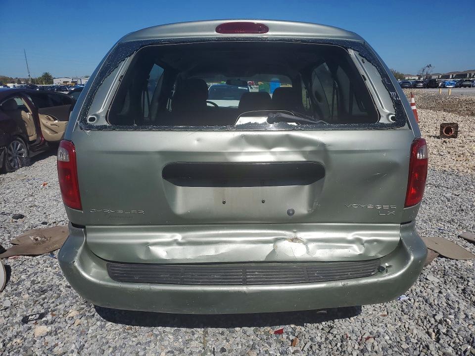 Photo 6 from auction – 2003 CHRYSLER VOYAGER with VIN 1C8GJ25B43B188658