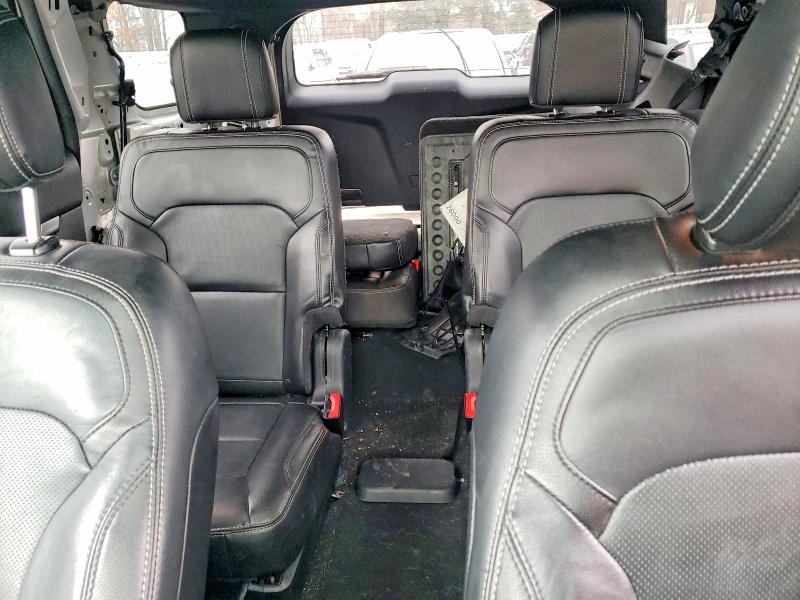 Photo 10 from auction – 2017 FORD EXPLORER with VIN 1FM5K8F82HGE06985