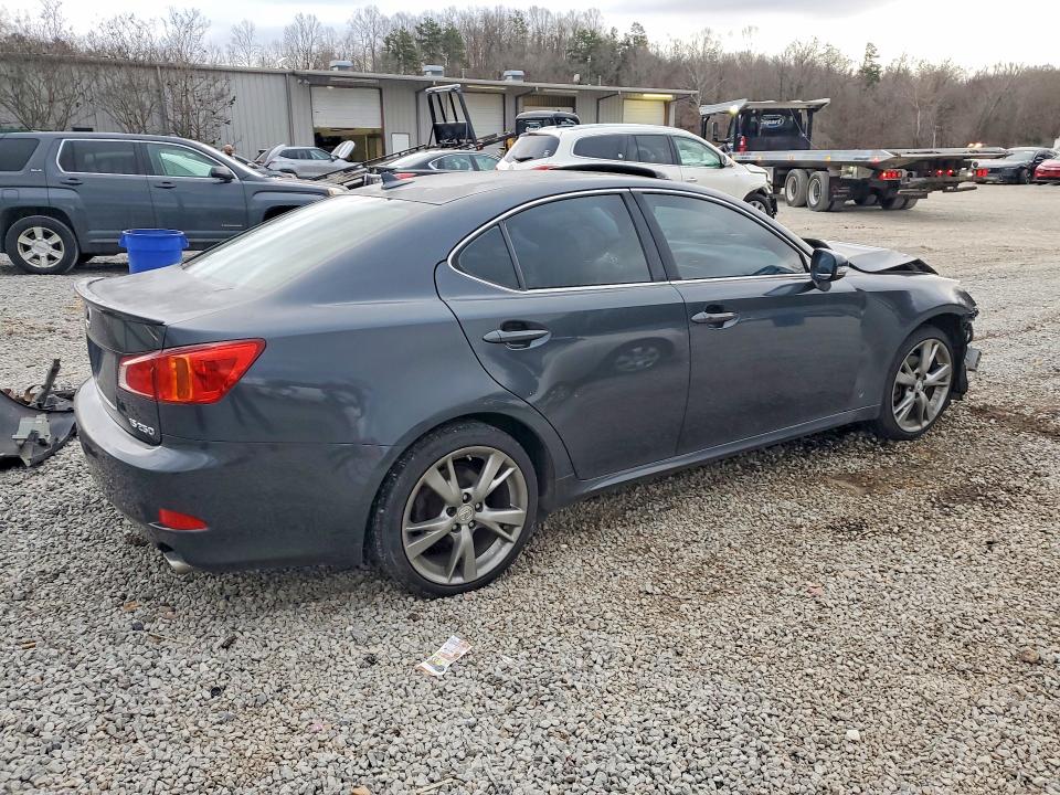 Photo 3 from auction – 2009 LEXUS IS with VIN JTHBK262792087158