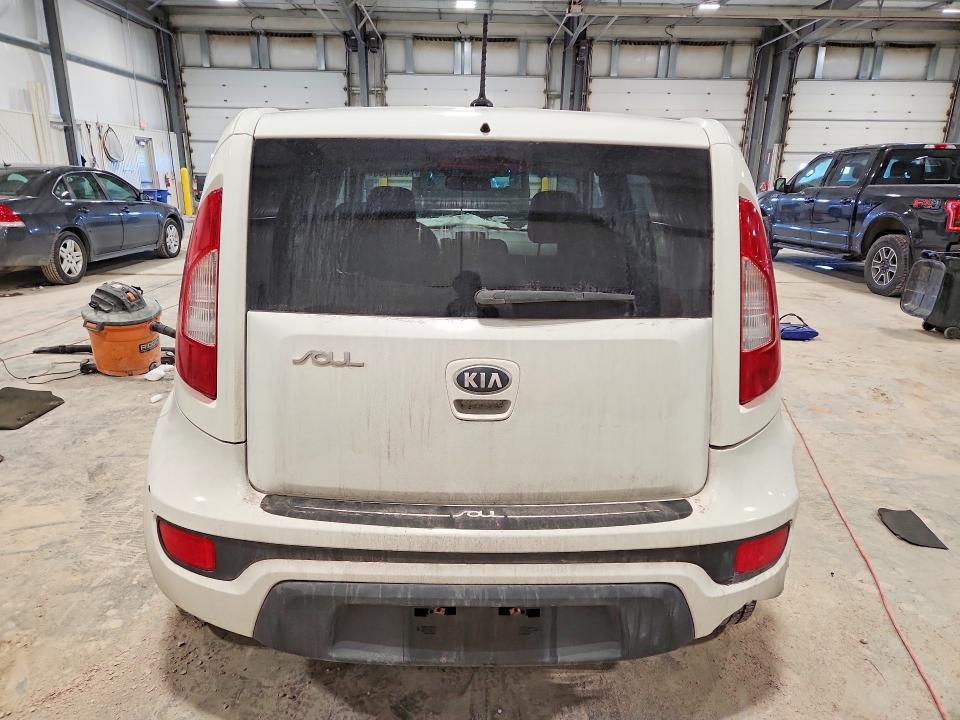 Photo 6 from auction – 2013 KIA SOUL with VIN KNDJT2A65D7505247